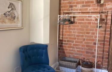 Stunning rural Barn Conversion - Photo 18