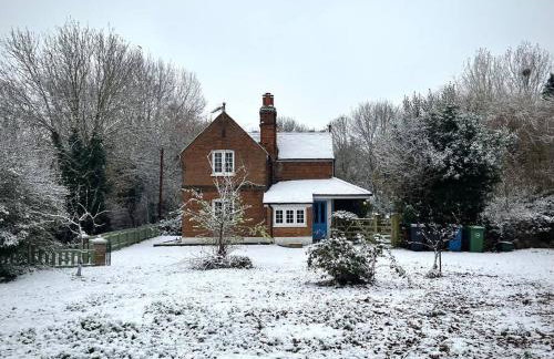 The Cottage, Marlow - Photo 42