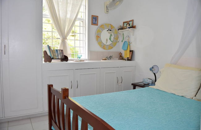 Barbados Chi Guest House - Photo 1