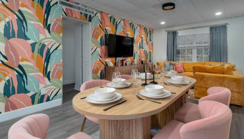 10 Minutes to Downtown with Jacuzzi, Pool Table, Ping Pong, and BBQ - Foto 4