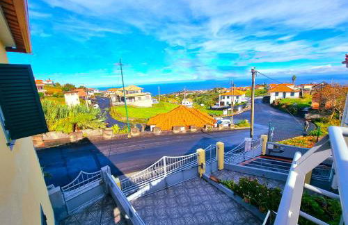 Santana Escape with Terrace Views, Near Levadas and Pico Ruivo - Foto 17