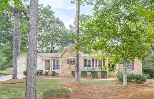 Stylish & Spacious Home Near ATL - Foto 17