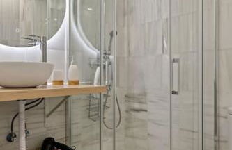 Beautiful 3 Bed Stylish & Cozy Apartment - Susanna Suite - Photo 4