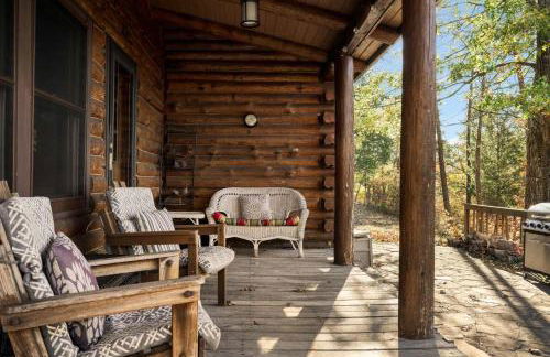 Riverfront Log Cabin w Fireplace Grill & Fire Pit - Foto 31