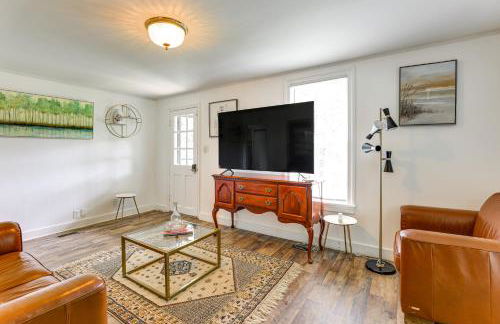 Near Shops and Parks Dog-Friendly Maryland Gem - Photo 3