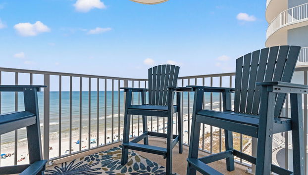 Coastal Hideaway: Cozy Beachfront Studio – Sleeps 4 with Stunning Views! - Foto 2, Imagen principal