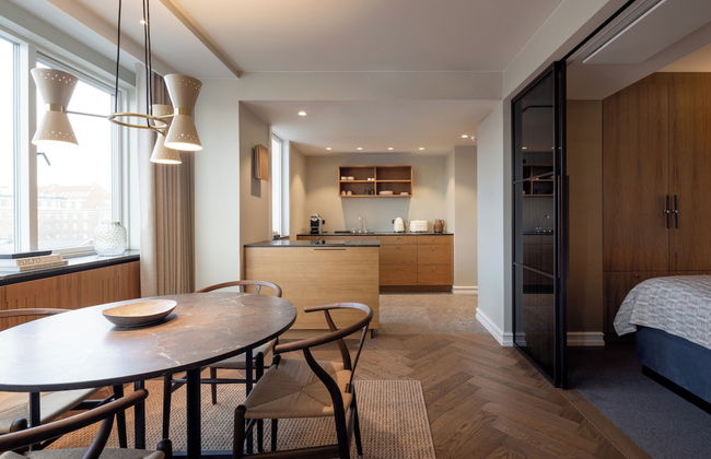 Hypernym Hotel & Suites - Photo 1