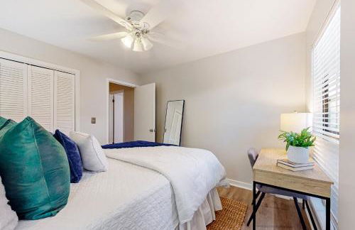 Sandpiper Cottage - 30 Day Rental - Photo 15