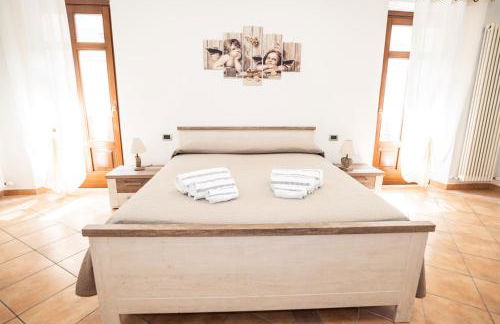 Margot Family - Photo 8