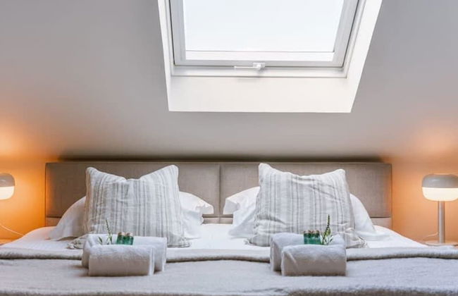 Spacious House With Garden and Parking - Foto 35