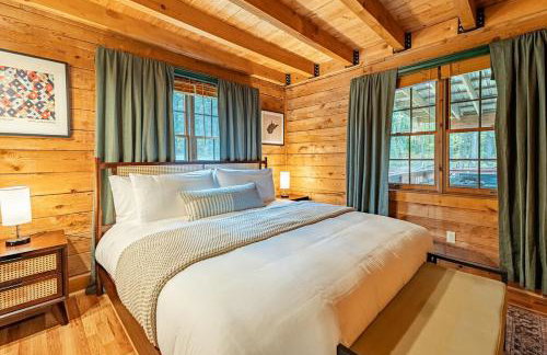 Log Cabin with Hot Tub, Game Room-10 min to NRG - Foto 21