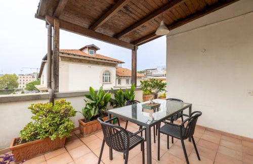 Elegant Penthouse with Terrace - Foto 2