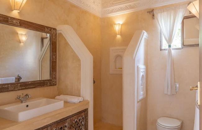 Amani House 5 Bedrooms Sleeps 10 - Foto 28