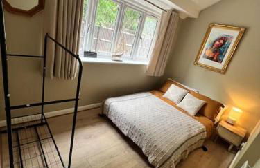 Beautiful flat sleeps 4 in Taplow Maidenhead Near Windsor and Ascot racecourses Near Legoland - Foto 12