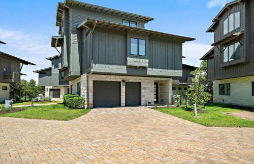 Luxe 3-Story Retreat - Chefs Kitchen and Firepit - Foto 39