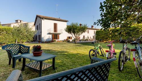 GuestHost - Borgo Santa Lucia Apartment with Private Parking & Garden - Photo 3, Garden