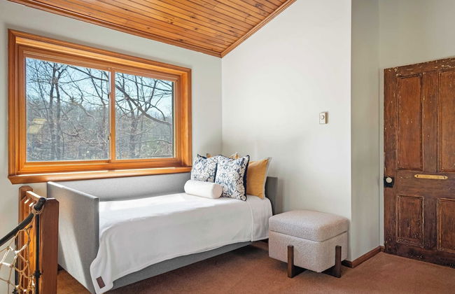 Pirate-themed Lakefront Home w/ Kayaks, Game Room, Views & Hidden Treasure Hunt - Foto 24