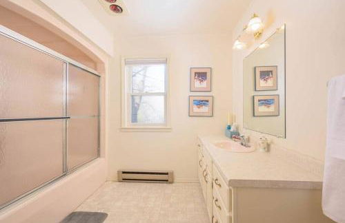 Lake House Family Vacation - Sleeps 12 Dock Kayaks Paddle Boards - Foto 15