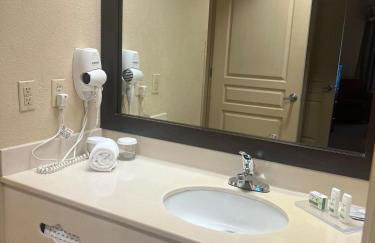 Condo near Disney-free shuttle to all theme parks - Foto 13