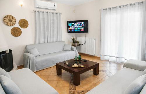 Corinthian Green Villa - Photo 8