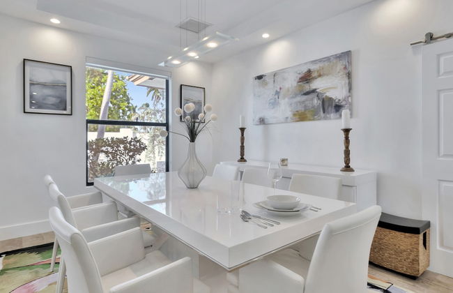 Lynora's Luxe Estate Modern Design - Foto 25