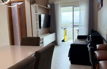 Apartamento Vista Mar Mirim 2 Dormitorios suite com Wifi para até 8 pessoas 1 vaga de estacionamento - Foto 3