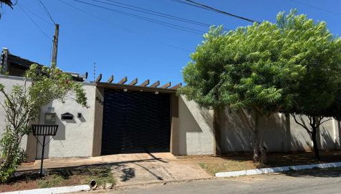 Nova Mutum casa com piscina - Foto 3