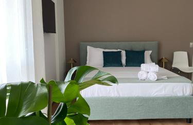 Studio Suite 11 - Photo 10