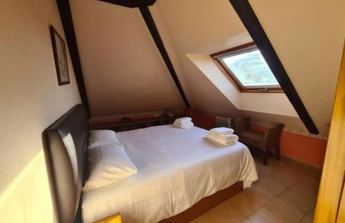 Acogedor dúplex en urbanización con piscina en Ajo - Foto 2