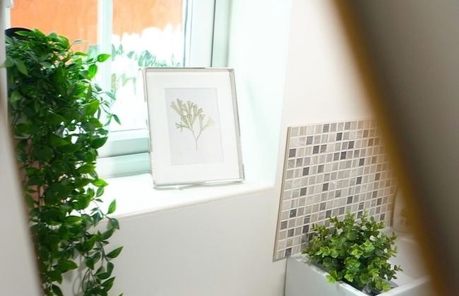 Irving House - Photo 7