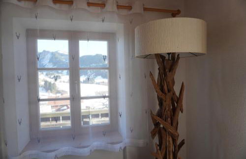 FeWo BergZeit auf 1000 m Höhe mit Balkon, Parkplatz, WLAN, Küche - Photo 10