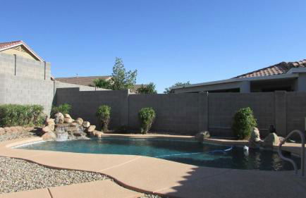 Cozy home near freeways w pool BBQ - Foto 2
