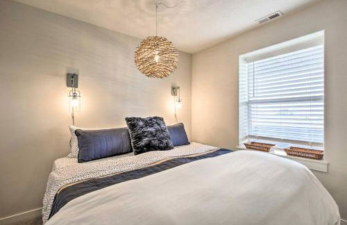 The Moby House Coastal Retreat with Ocean Views & Hot Tub - Foto 20