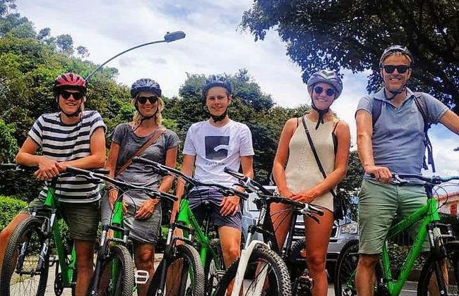 Tour en bicicleta por Medellín - Foto 4