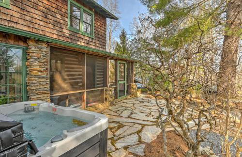 Unique Cabin With Hot Tub Close to Town - Foto 8