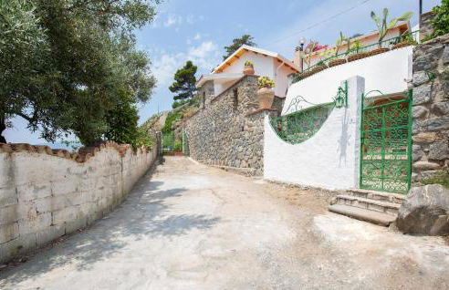 Amazing Home In Staletti With Wifi - Foto 14