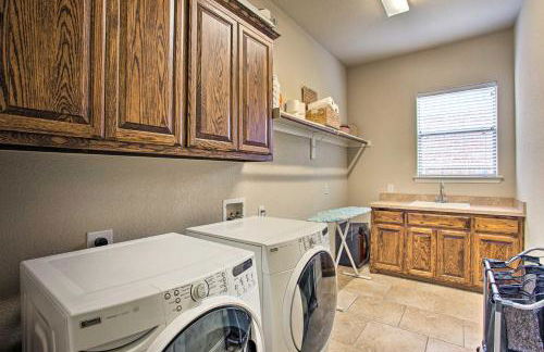 4 Mi to Grapevine Lake Texas Home with Media Room - Photo 34