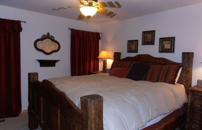 Country Club Homes - Photo 17