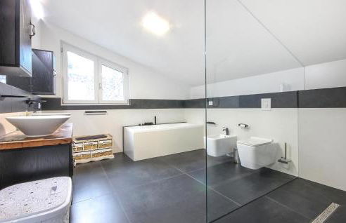 Stunning Home In Laureana Cto With Wifi - Foto 24