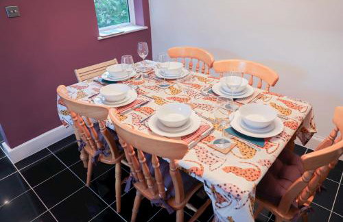 Hassocks Hideaway with Parking Garden - Foto 13