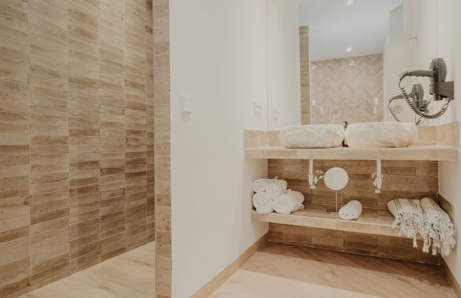 Comfy Studios Hotel - Photo 51