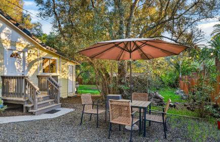 Grapevine Cottage by Avantstay Private Vineyard + Outdoor/indoor Living + Firepit + Minutes to Glen Ellen - Foto 47