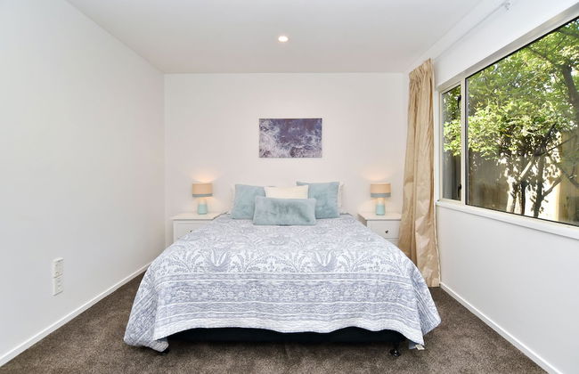 Moa Place - Christchurch Holiday Homes - Photo 4