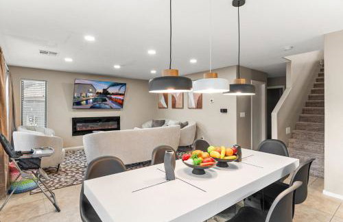 Chill and Relax Luxury Retreat with Pool Spa Game Room and Steam Room - Foto 14