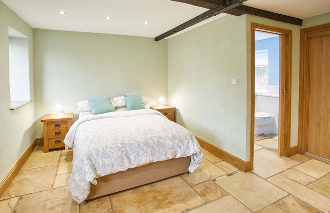 Snowdrop Cottage - Photo 2