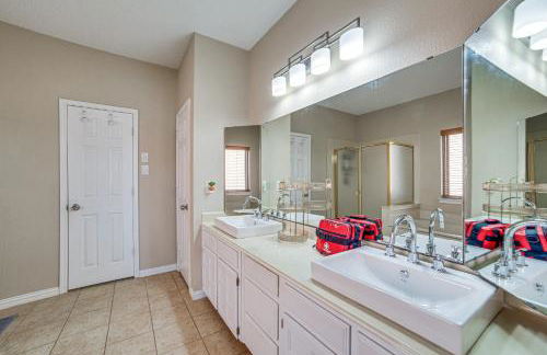 Walk to Lake Ray Hubbard Spacious Home with Pool - Foto 15