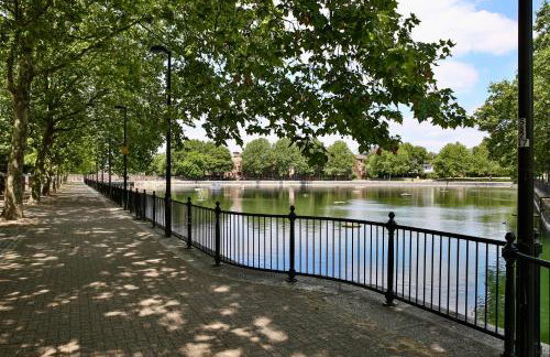 Alice Nest London Boutique Apartment Featured in Homes and Gardens - Foto 28