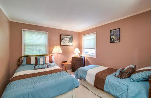 Hunter Hideaway with Yard and Deck 3 Mi to Ski Slopes - Foto 17