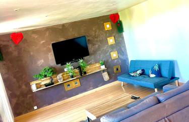 Apt Chic with view on Collines de Marcel Pagnol Wifi free parking and clim - Foto 2