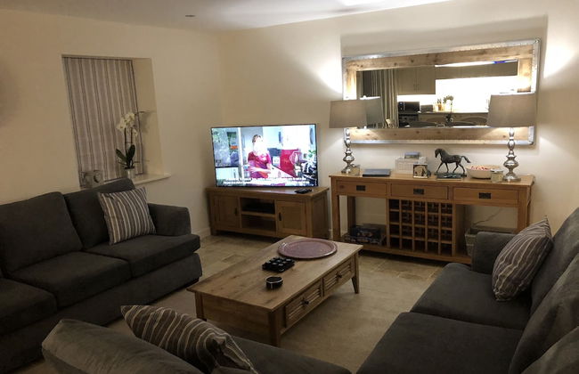 Camerton Inn Cottage - Photo 25